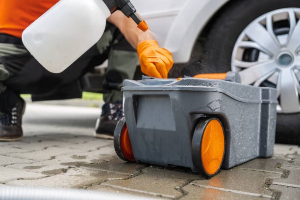 Best Leaf Removal  in Frederick, OK